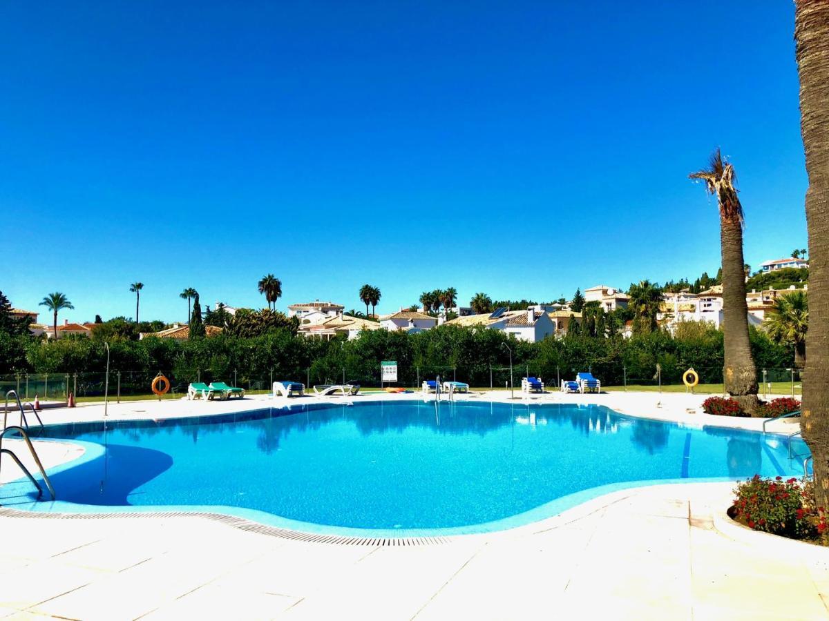 Lovely Sea Views Apartment On La Costa Del Sol El Faro Екстериор снимка